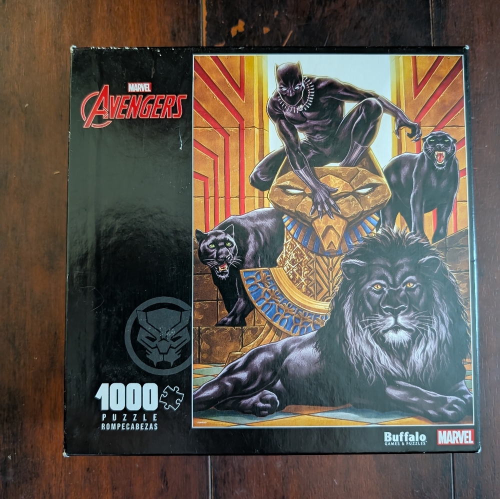 Marvel Avengers Black Panther Puzzle - Black and Gold